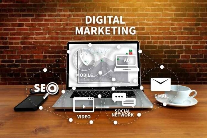 What are the top advantages of undertaking the right side of digital marketing courses in Pune city